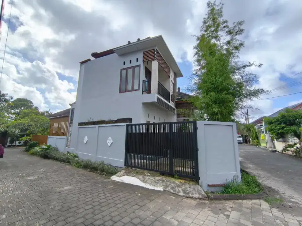 Rumah Kawasan One Gate System di Area Goa Gong Ungasan