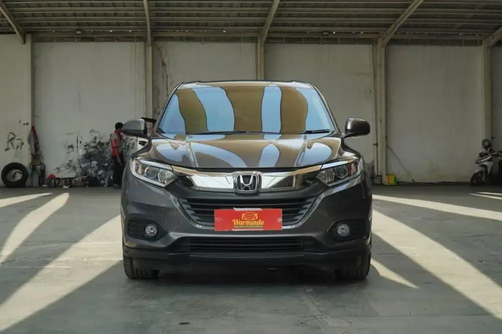 Honda HRV 1.5 E CVT tahun 2019 Abu Abu tua HR-V Matic AT grey DP minim