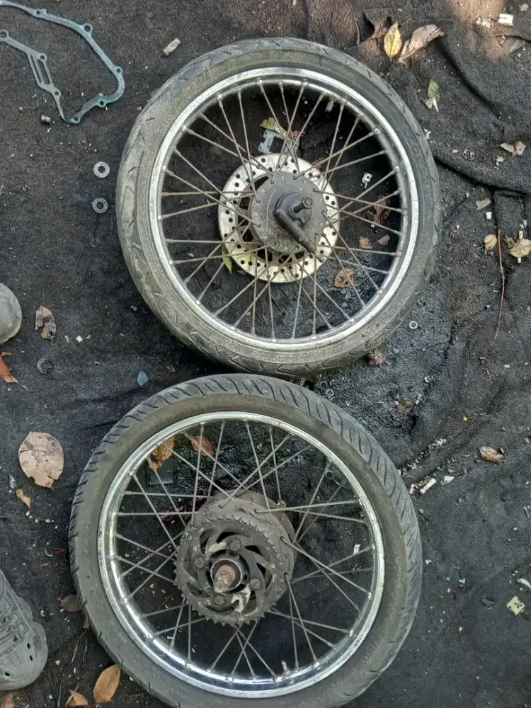 Velg Vega ZR jari jari sepasang Rp 225rb net.