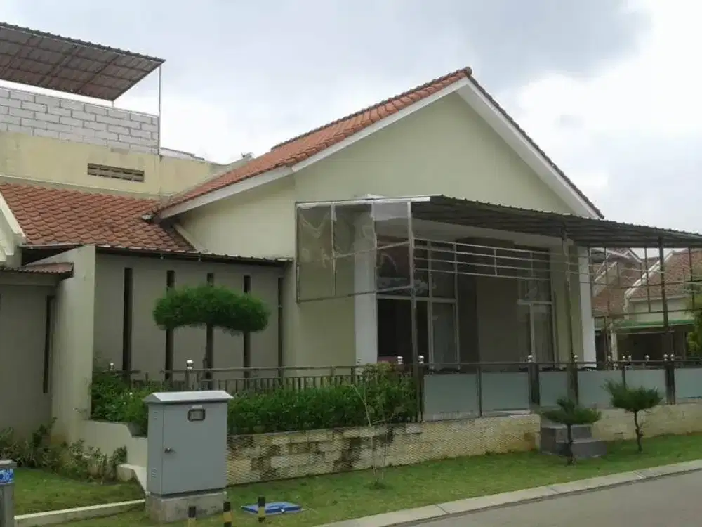 Dijual Rumah di Kota Baru Parahyangan, Asri Dekat IKEA Tatar Naganingrum
