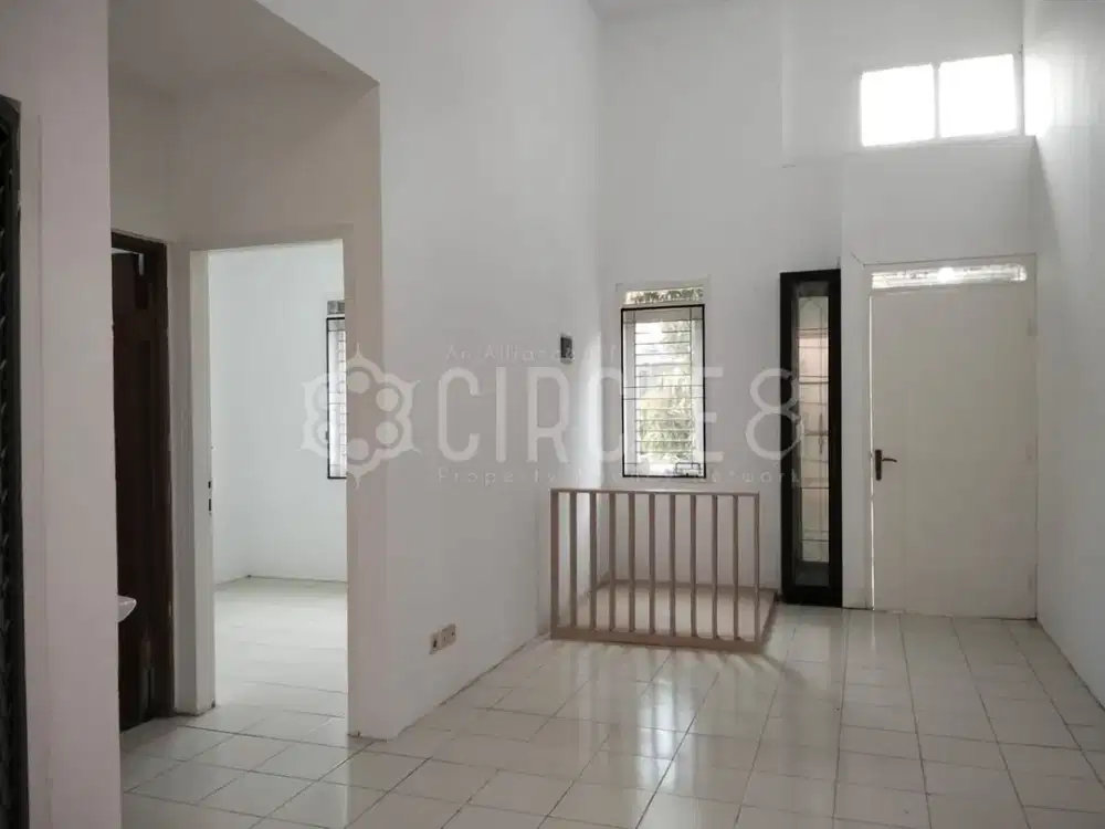 Hunian Minimalis Siap Huni, Lokasi Dikawasan Tenang Kota Baru Parahyangan