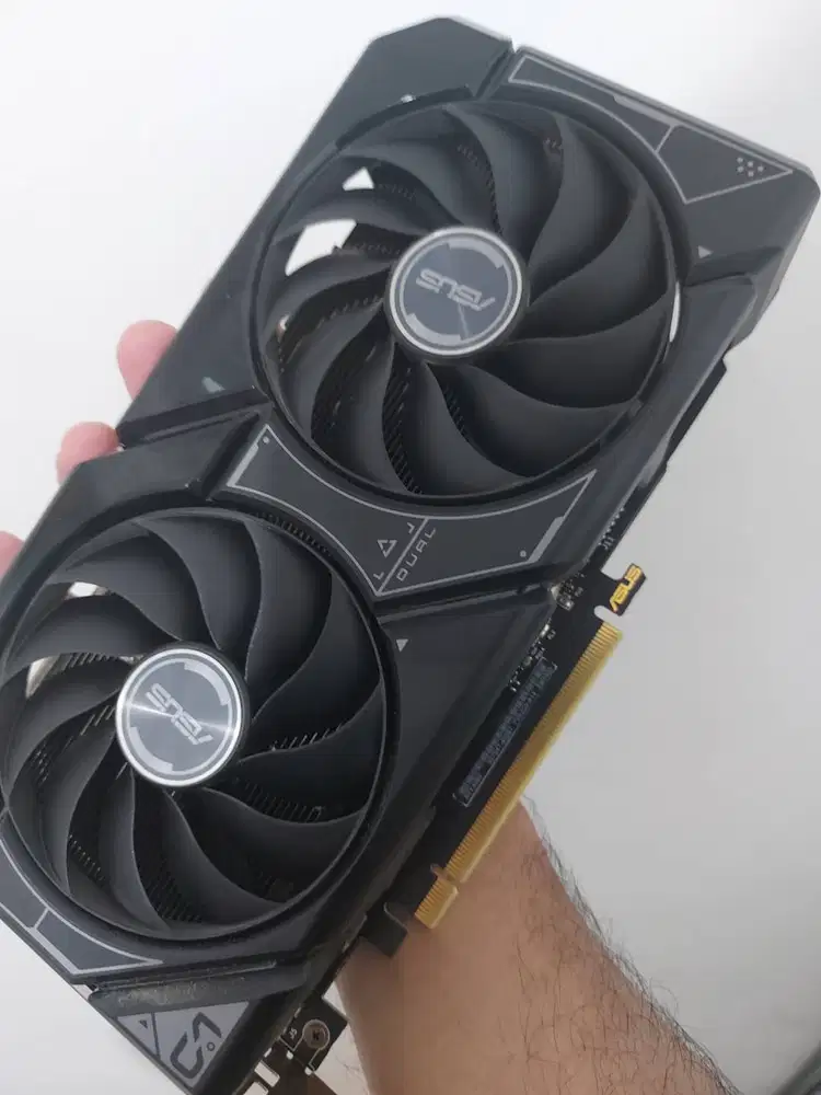 VGA Card merk Asus Nvidia RTX 4060 dual