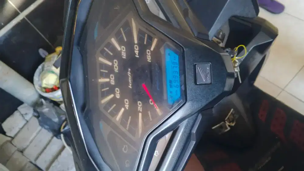 Vario 150 (2015) STNK HIDUP PLAT HIDUP tangan pertama