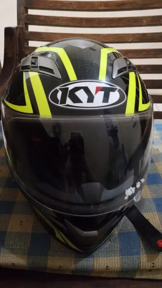 helm full face KYT Falcon