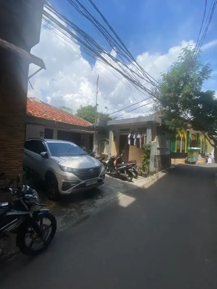 Dijual : Rumah tinggal + indekost