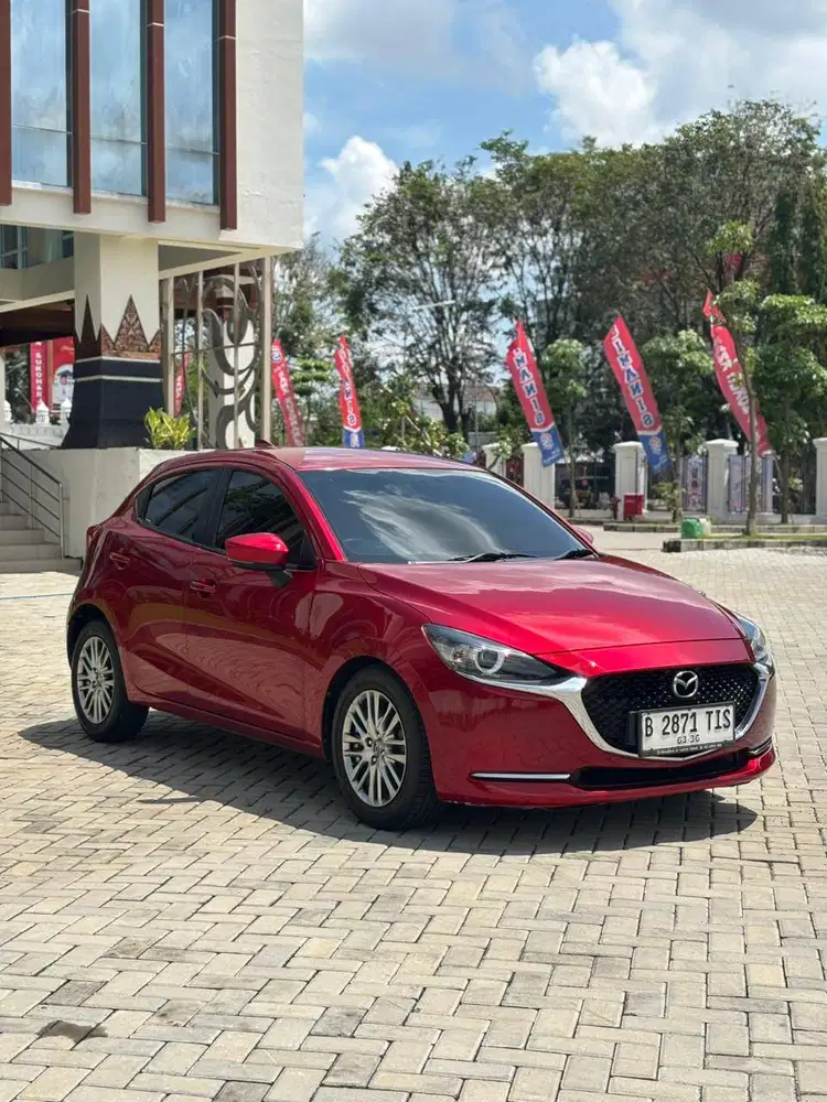 DP 25 JUTA MAZDA 2 GT SKYACTIVE 2020 MATIC MERAH