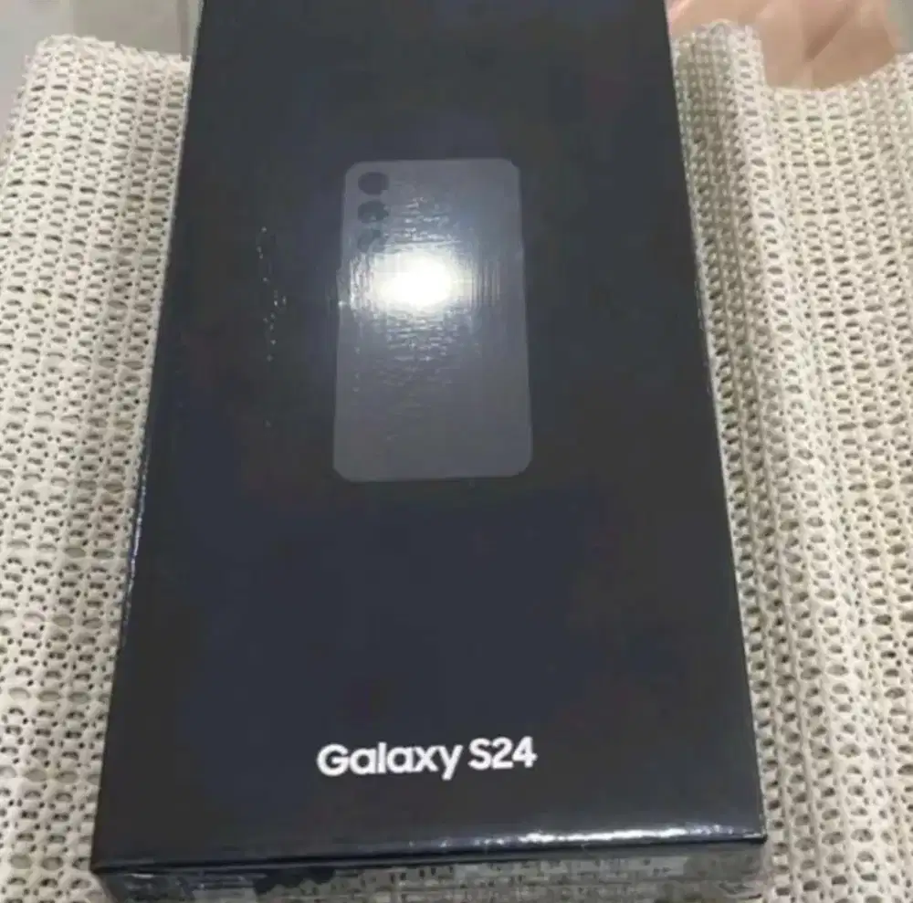 Samsung Galaxy S24 8GB+256GB Grey BNIB Garansi Resmi SEIN