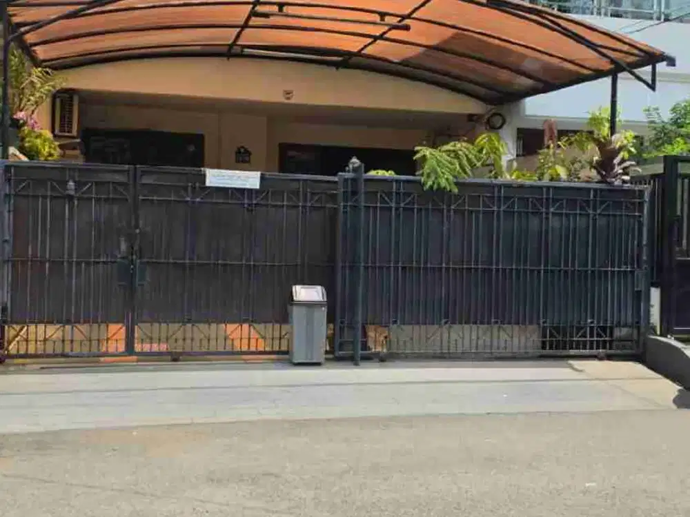 Jual Cepat Rumah di Pelepah Elok 2 lantai Jalanan Lebar di Kelapa Gading
