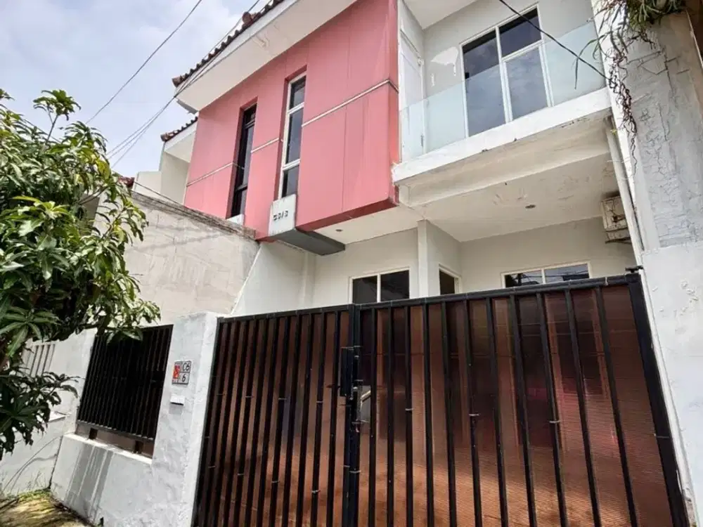 Rumah Purimas Gianyar , Hadap : selatan