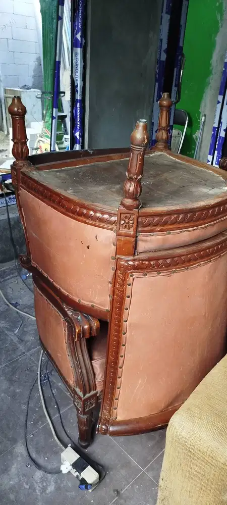 Kursi Meja Tamu Salina Bekas