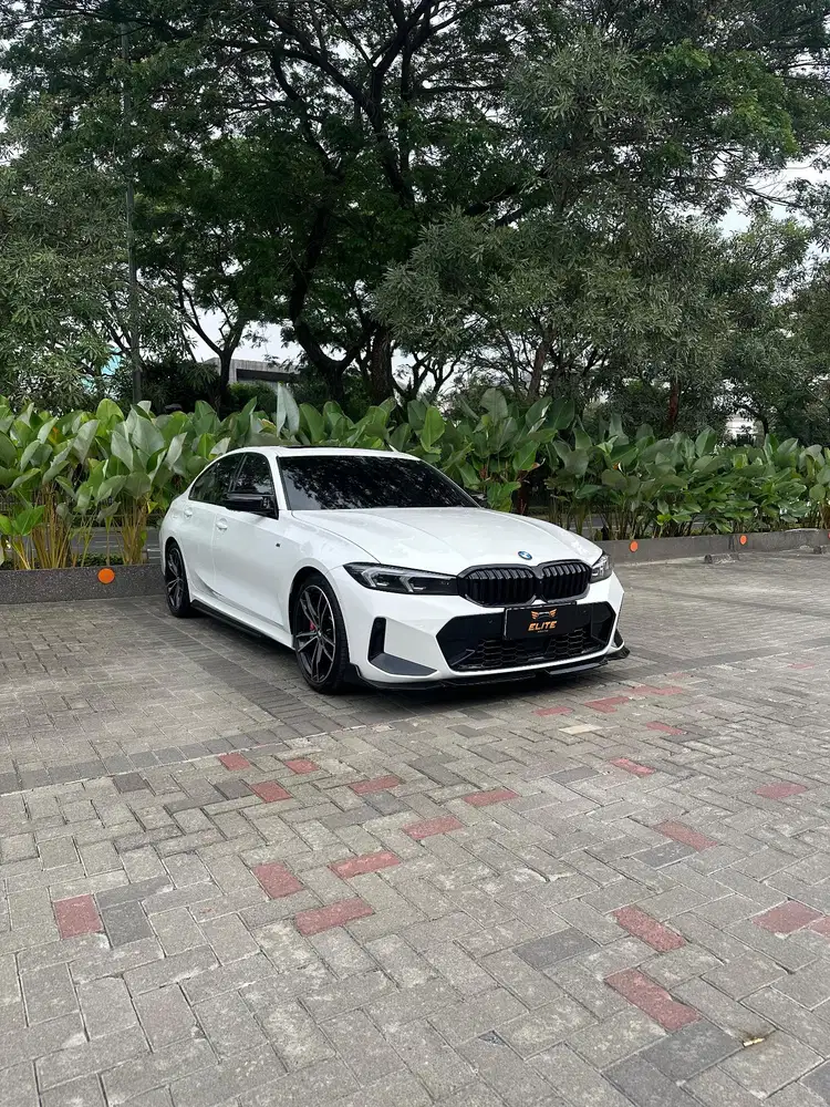 BMW 330i LCI M Sport Pro 2025