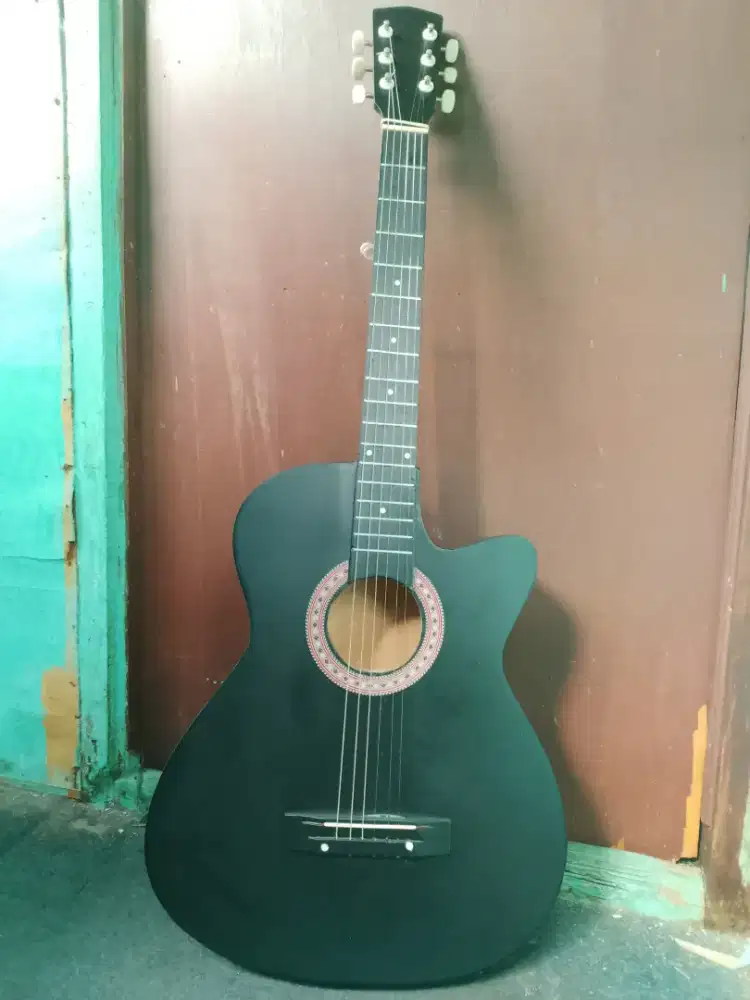 Dijual Gitar Akustik kustom