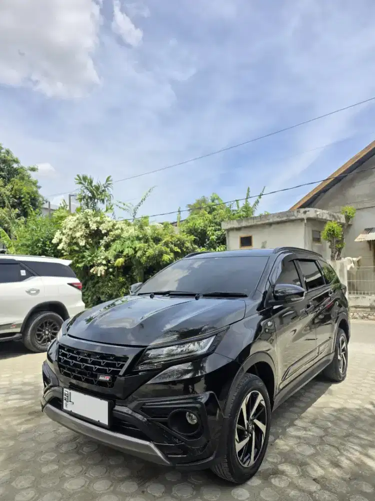 Toyota Rush GR 1.5 Metik 2022
