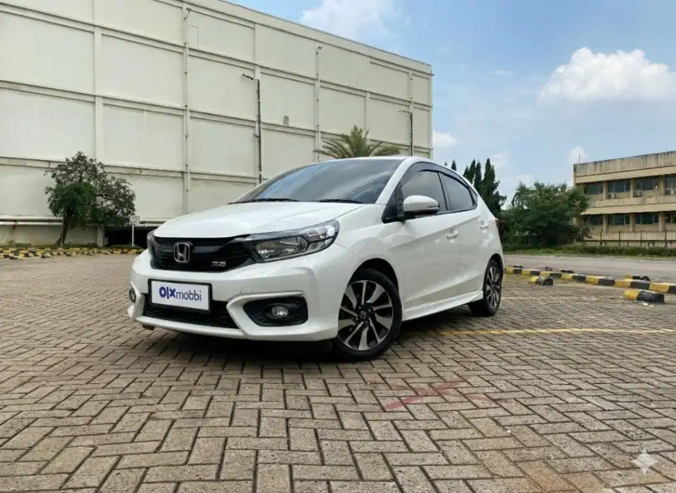 TDP 8,JT, Honda Brio 1.2 RS Bensin-MT Putih 2021
