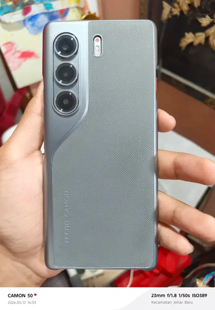 Tecno camon 40 pro 5g 8/256 garansi panjang, mulus, no minus