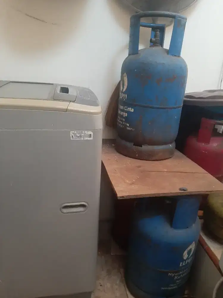 TABUNG GAS 12 KG