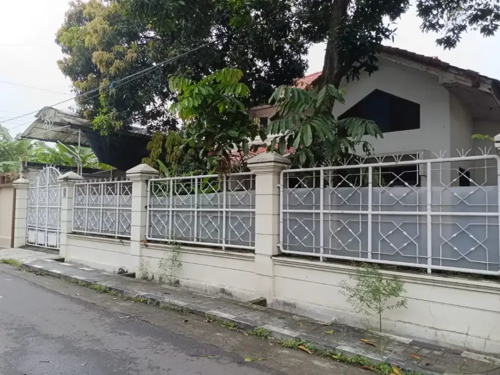 Rumah 327m Karangasem dekat UMS Solo