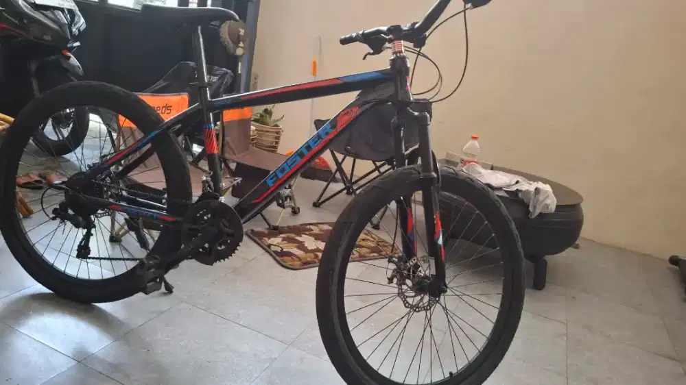 Sepeda merk foster