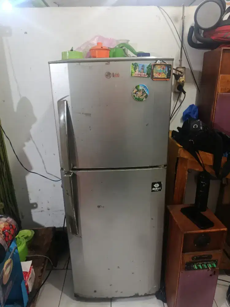 Kulkas dua pintu