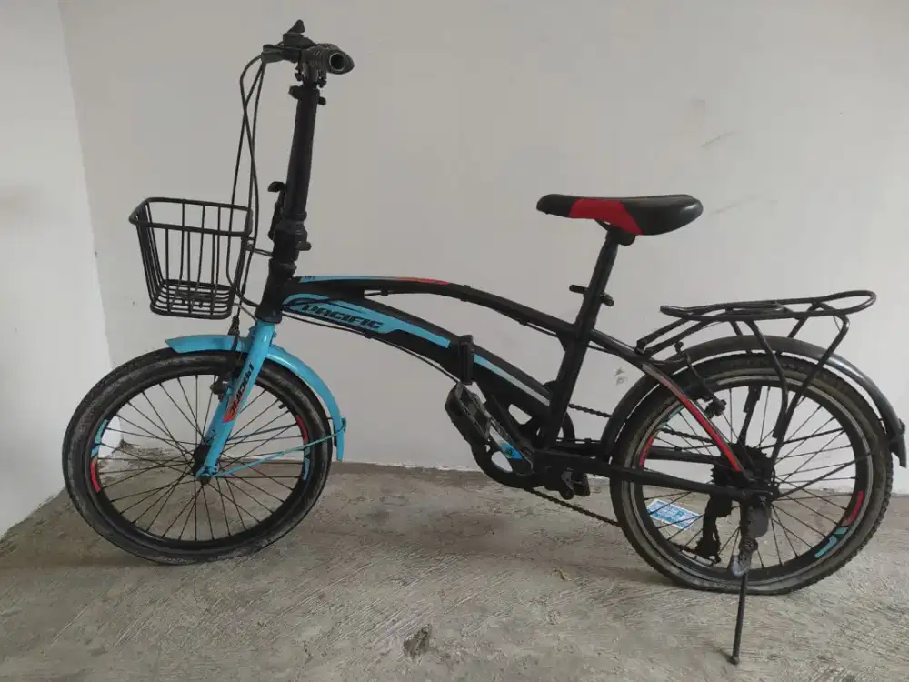Sepeda lipat (bekas pakai) merk Pacific