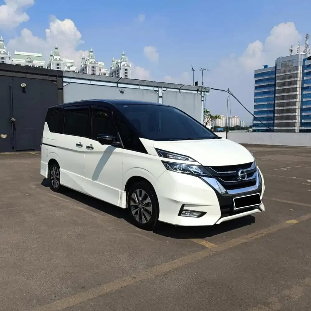 TDP 9 jt Nissa Serena 2.0 HWS At 2019 Two Tone
