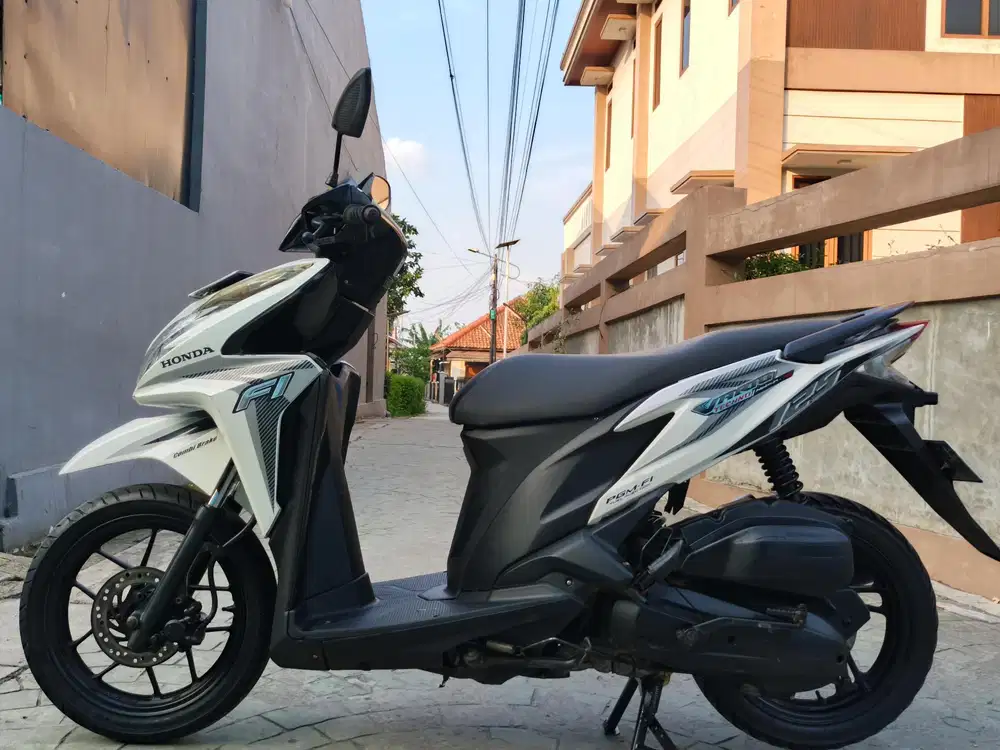 Honda Vario 125 kzr Esp Fi 2013 stater halus mulus terawat