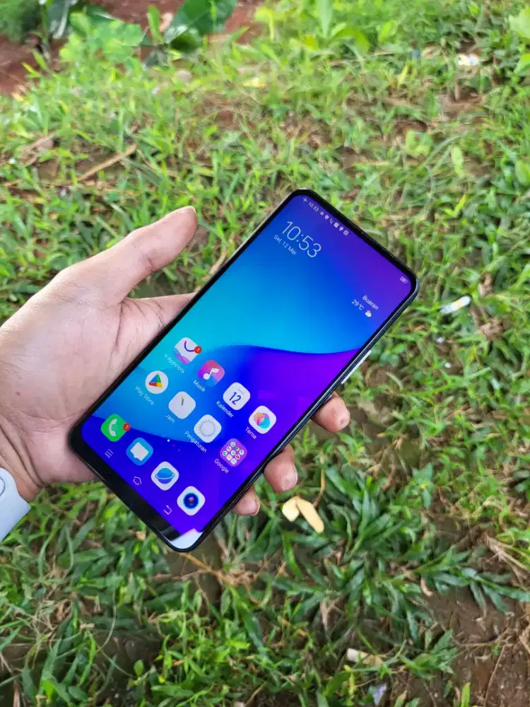 Vivo V15 ORI Ram 6/64GB Normal siap pakai Lokasi PAMULANG UNPAM