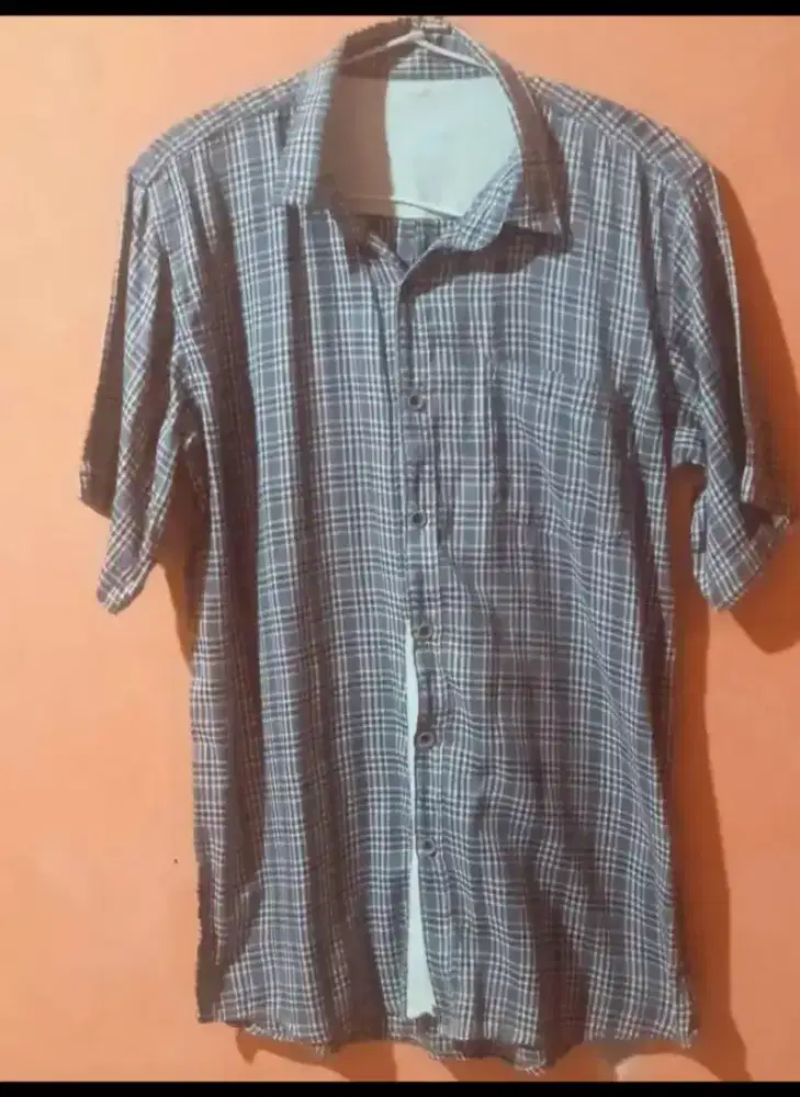 Kemeja Lengan Pendek