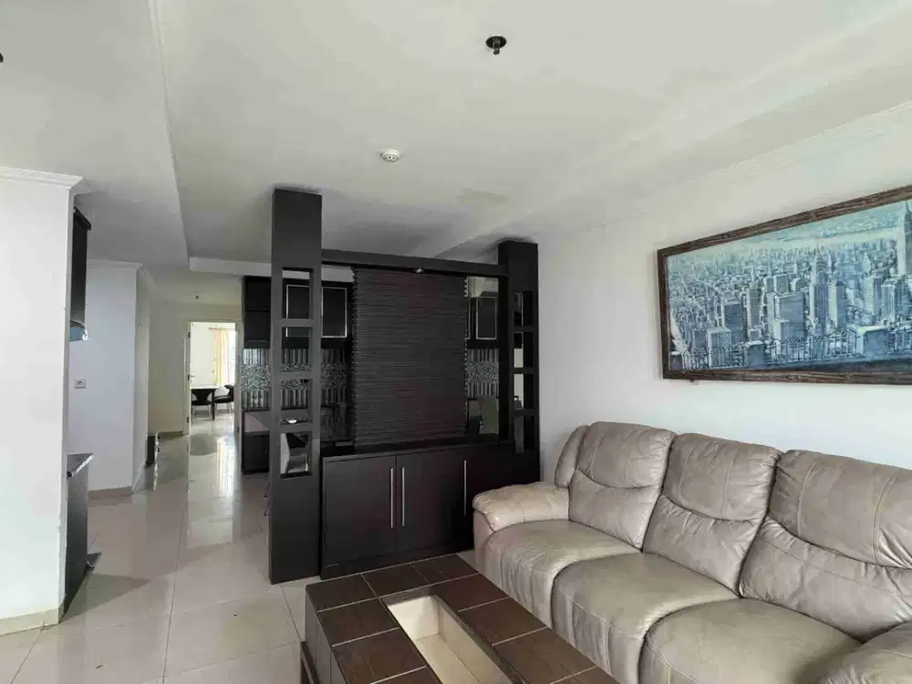 di sewakan siap huni gading resort kelapa gading lantai sedang