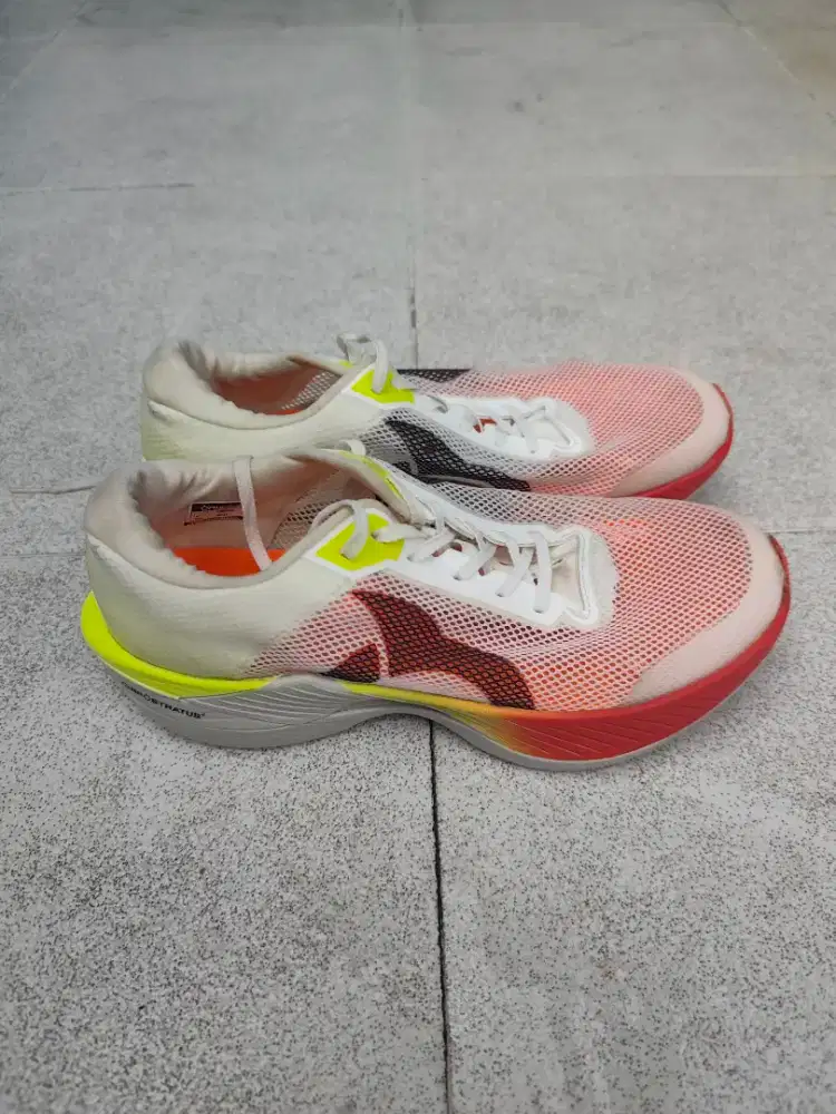 Sepatu Running Ortuseight Solar 1.1
