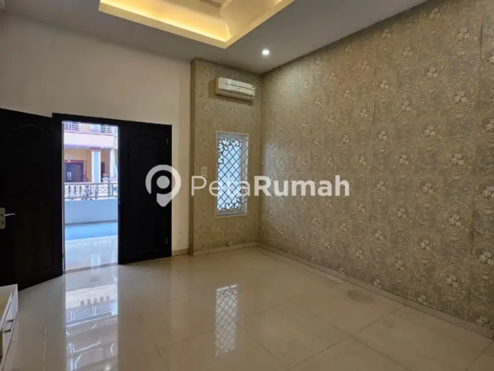 DIJUAL RUMAH KOMPLEK CEMARA ASRI
