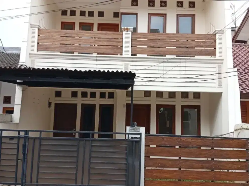 Rumah Cantik Minimalis di Komplek PTB Pondok Kelapa