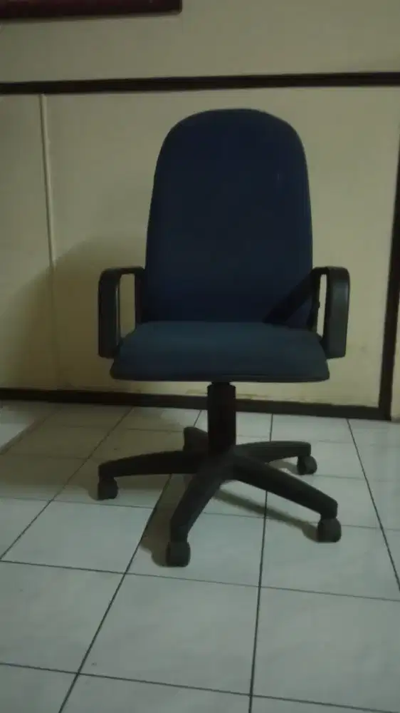 Jual kursi kantor / kerja