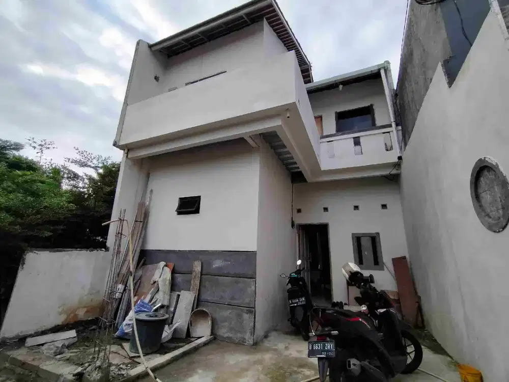 Rumah 2 Lantai di Duren Seribu Ada BathTub Bangunan Baru Dekat RSUD Depok