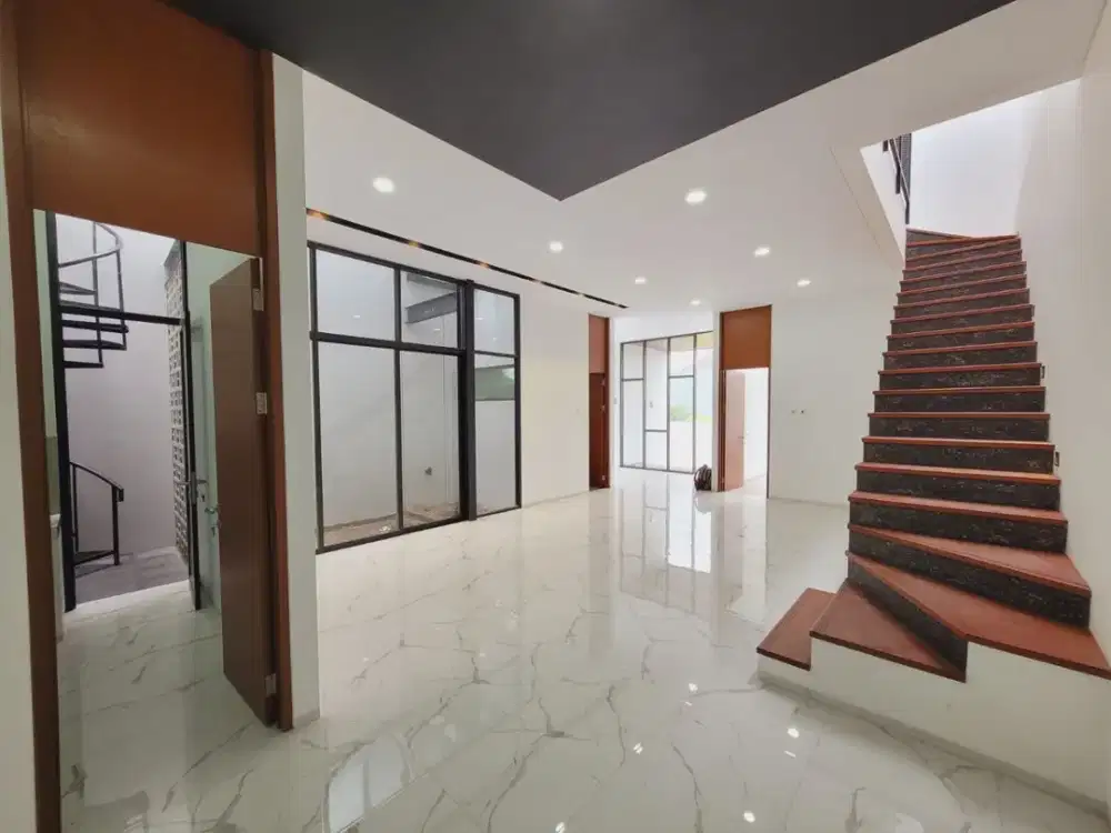 Turun Harga! Rumah Baru Siap Huni Di Kawasan Elite Setra Duta Grande, Bandung