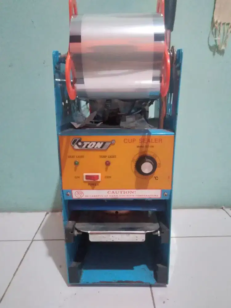 Cup sealer mollar