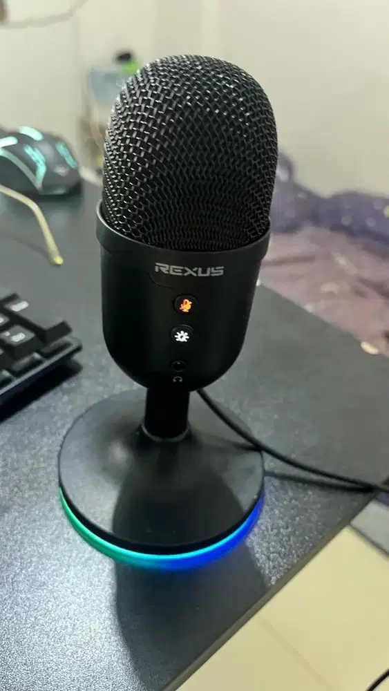 mic rexus buat konten