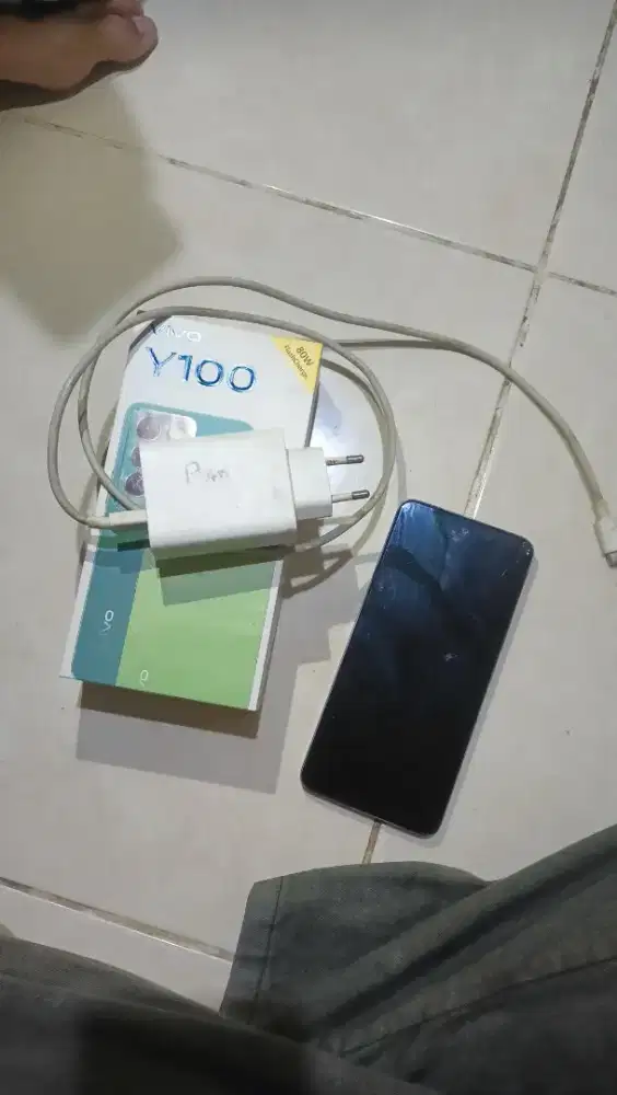 dijual HP type Vivo Y100