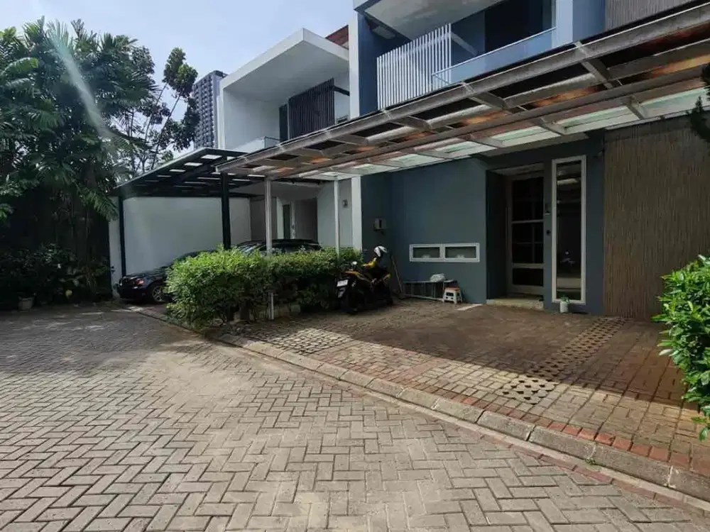 Dijual rumah cantik design modern siap huni dlm town house dkt Mrt di cilandak