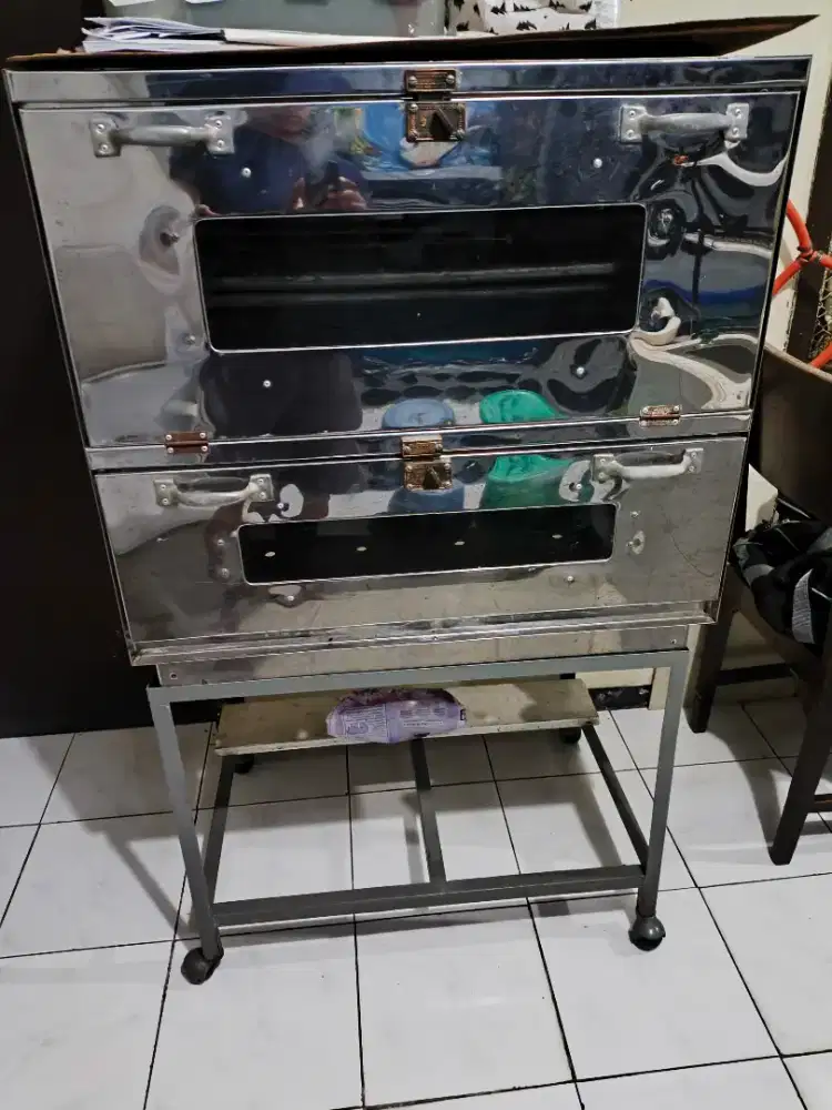 Dijual Oven Gas 2 susun Stainless+ meja Roda