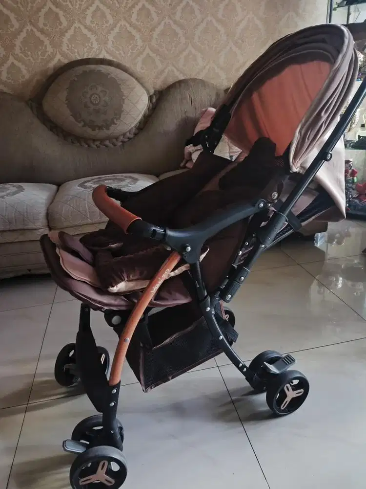 Stroller chris & olins
