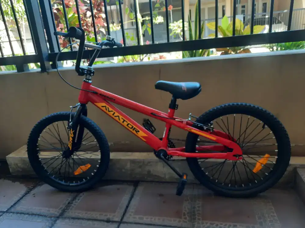 Sepeda Aviator BMX 20 8821