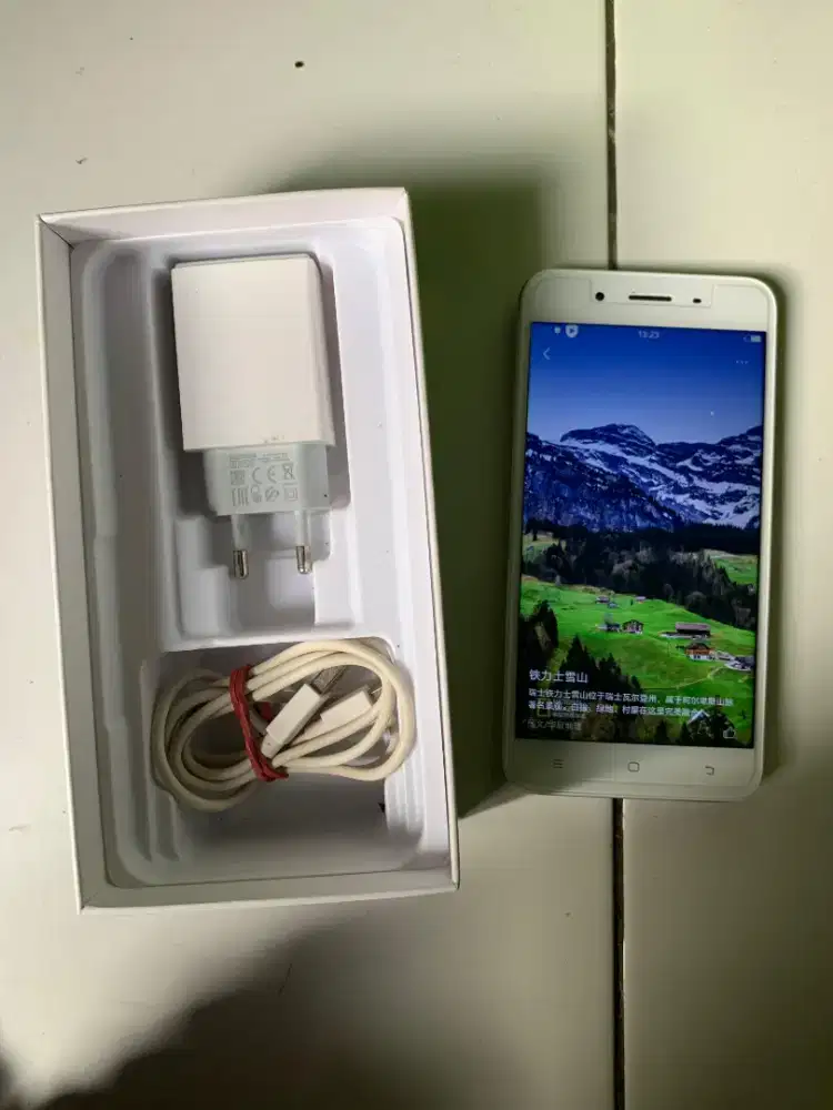 Di jual HP vivo Y66