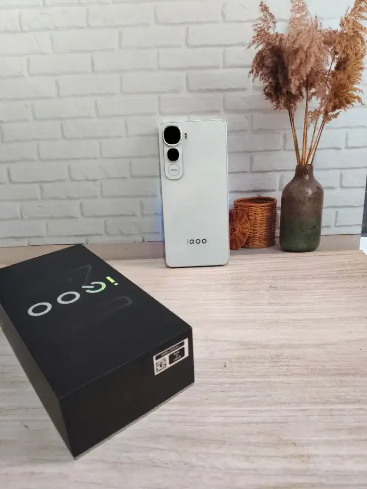 Jual hp vivo iQoo ram 8/128gb fulset