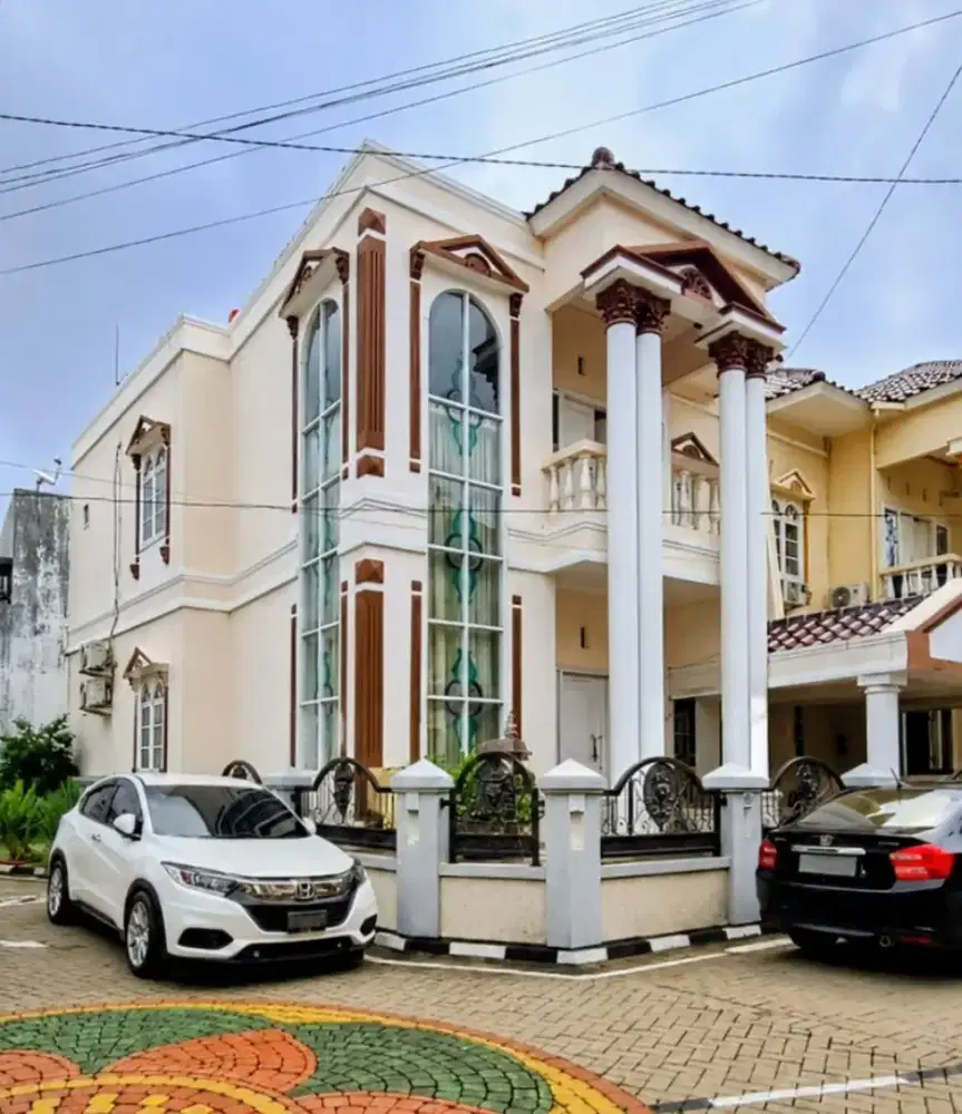 Rumah Hook Mewah Full Furnish 2 Lantai SHM – Pedurungan, Kota Semarang