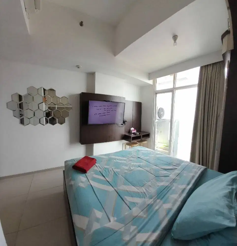 SEWA APARTEMEN HARIAN TREEPARK