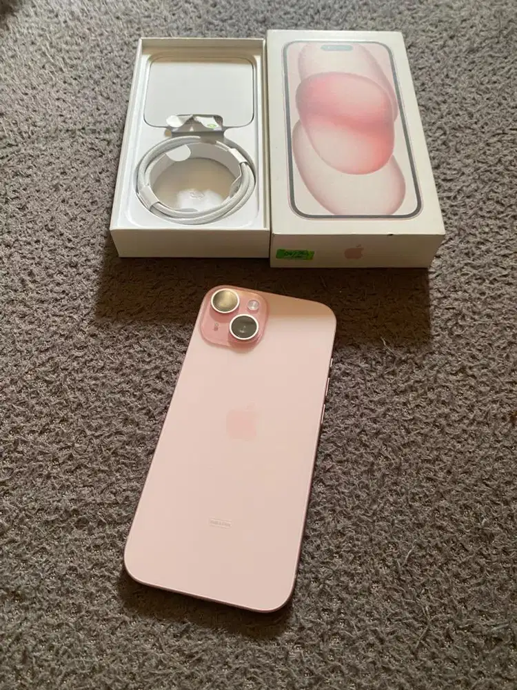 Di Jual Iphone 15 256gb iBox Pink Baru Buka Segel baru di aktivasi