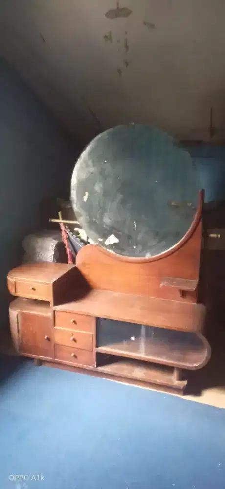 Meja rias jadul
