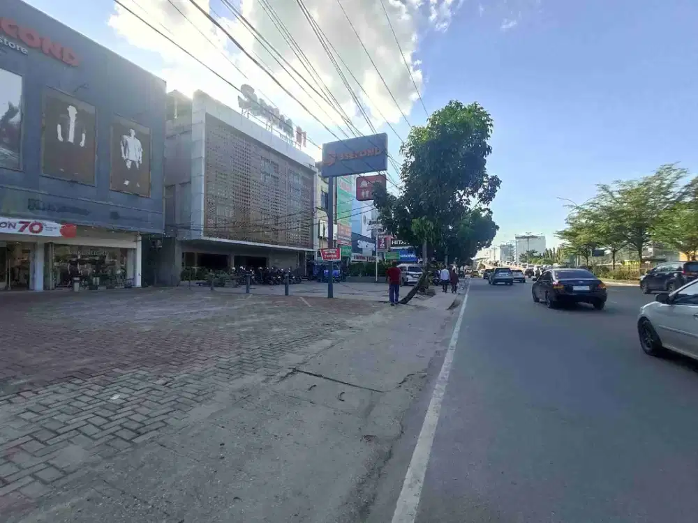 Dijual Ruko 3 unit dan Rumah 4 unit di Jl Sudirman
