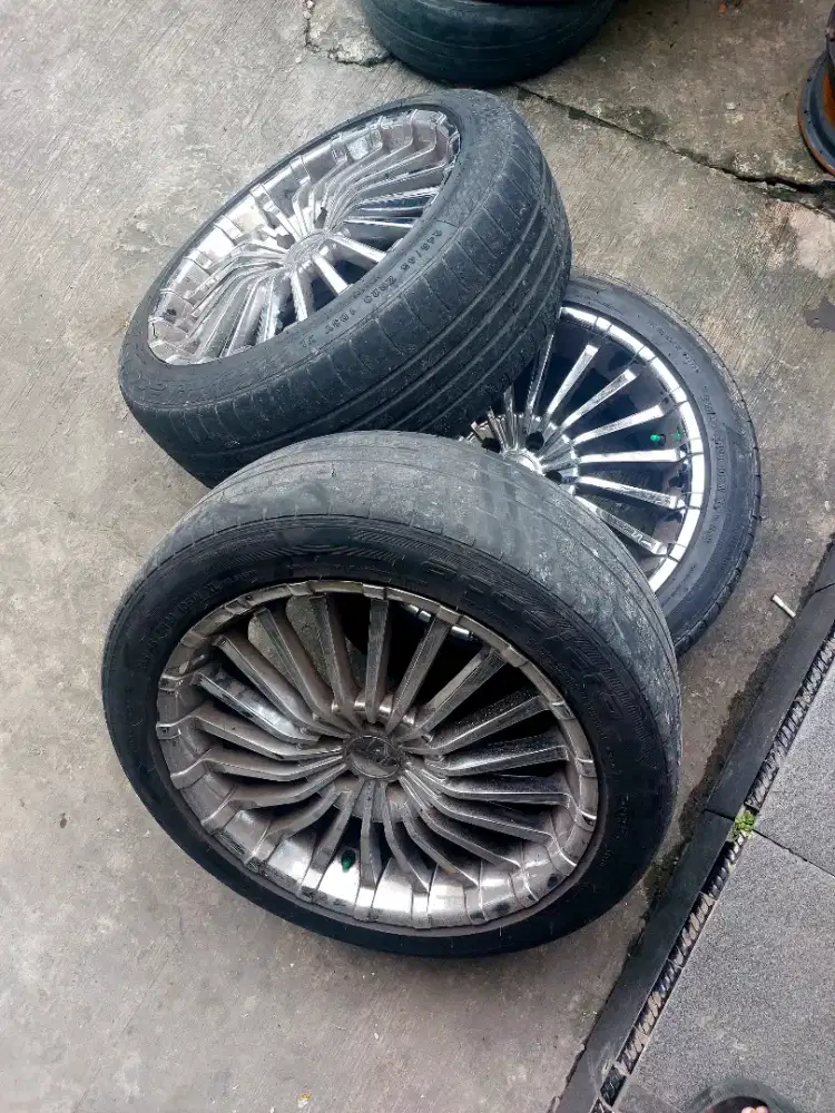 Velg dan Ban R20